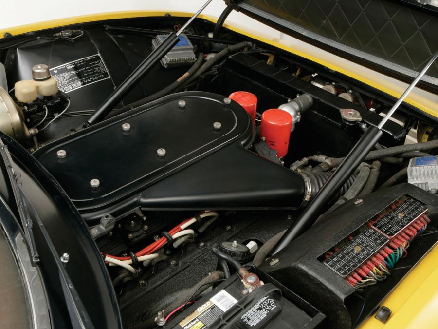  Ferrari 365 GTS/4 Daytona 1971 года  (фото 18 из 32)